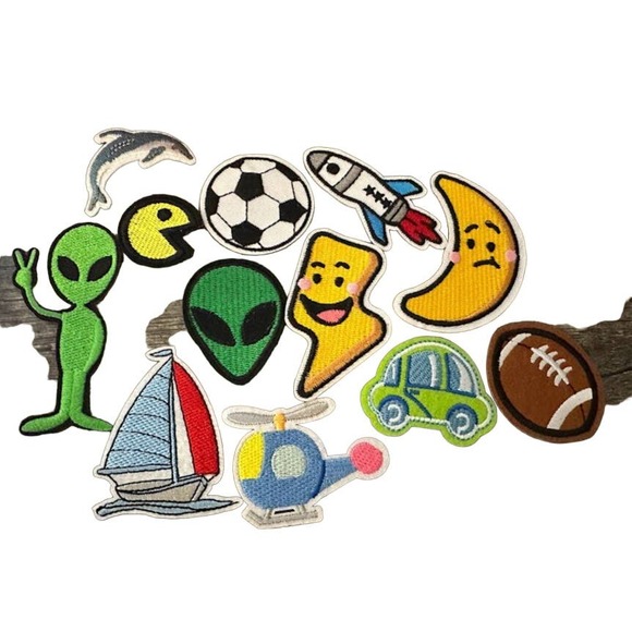Boys - Iron On / Sew On Patches - Lot of 12 - Super Cute - Picture 1 of 1